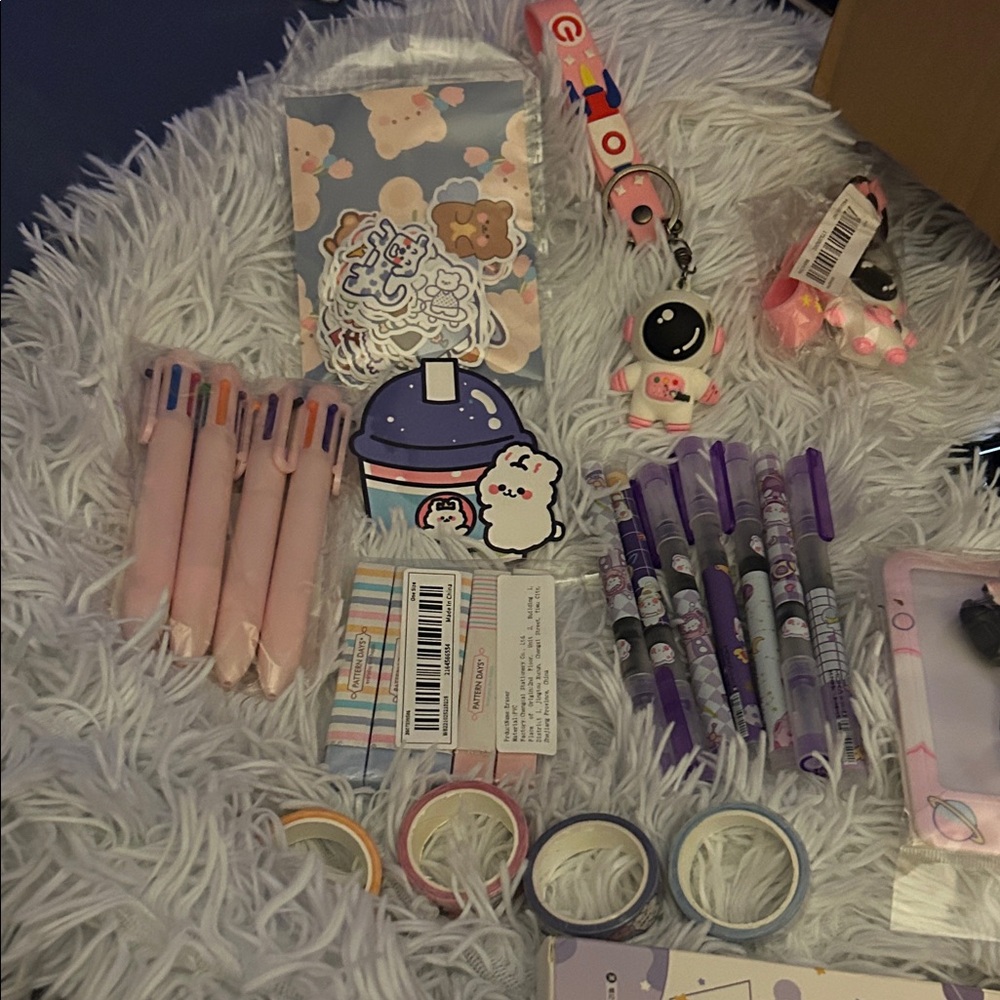 Cute Stationery Set with Pink and Purple Pens